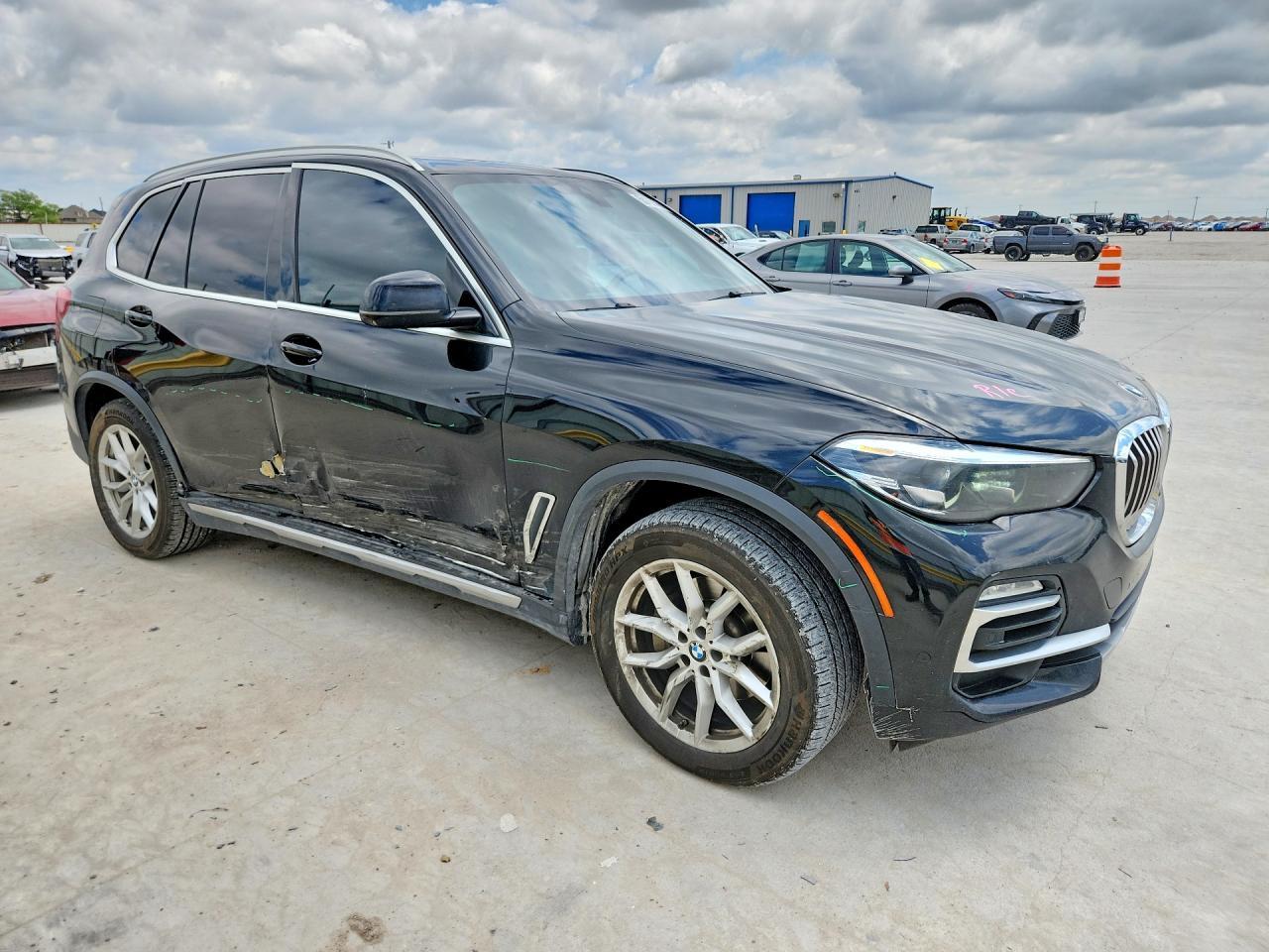 2020 BMW X5 xDrive40I - zdjęcie 4