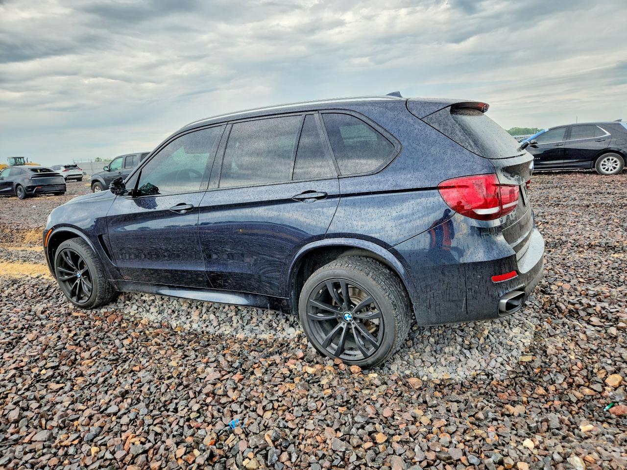 2017 BMW X5 xDrive35I - zdjęcie 2