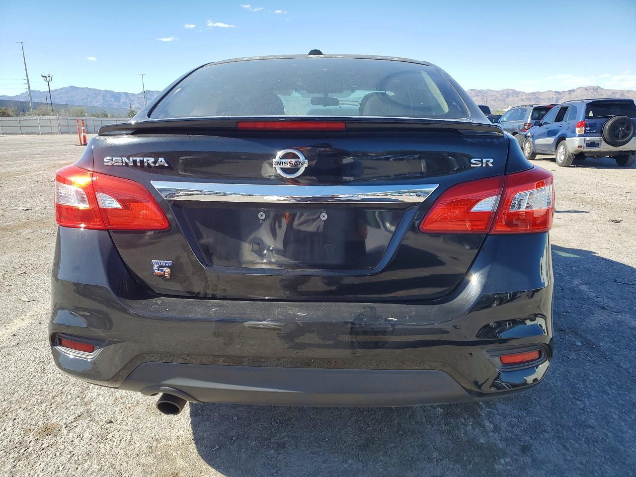 2016 Nissan Sentra Sr - zdjęcie 6