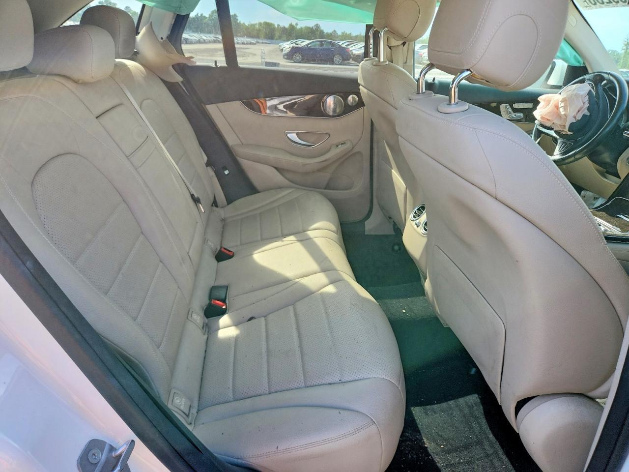 2017 Mercedes-Benz Glc 300 4Matic - zdjęcie 10