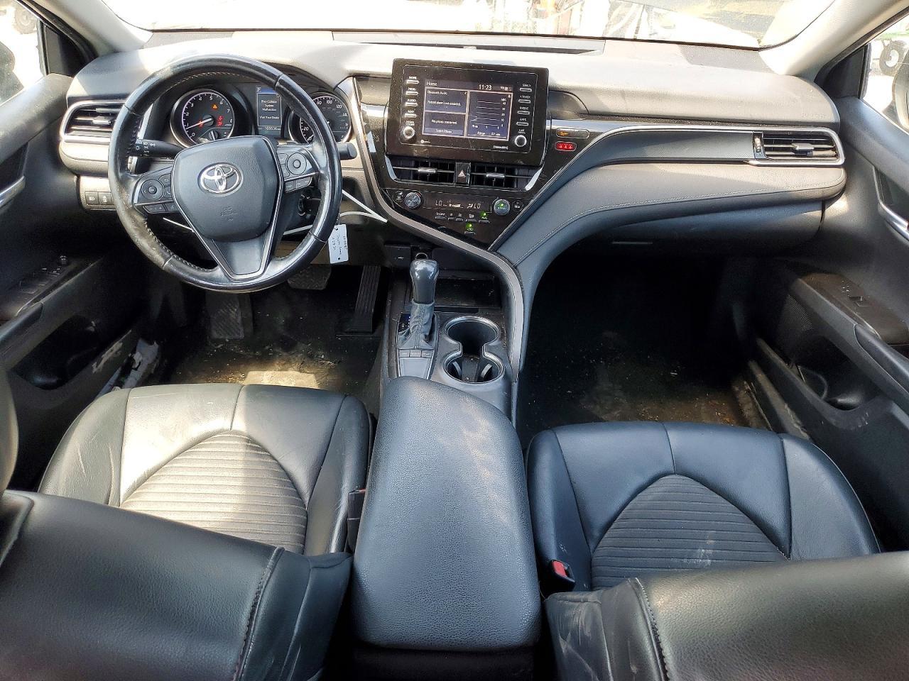 2022 Toyota Camry Se - zdjęcie 8