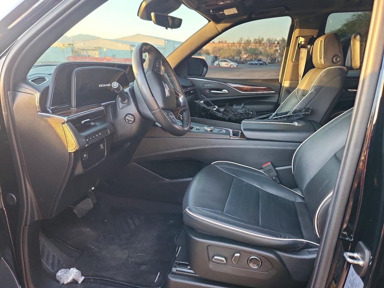 2024 Cadillac Escalade Premium Luxury - zdjęcie 7