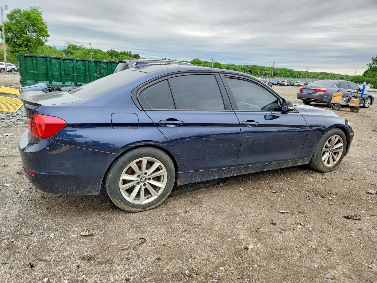 2014 BMW 320 I - zdjęcie 3