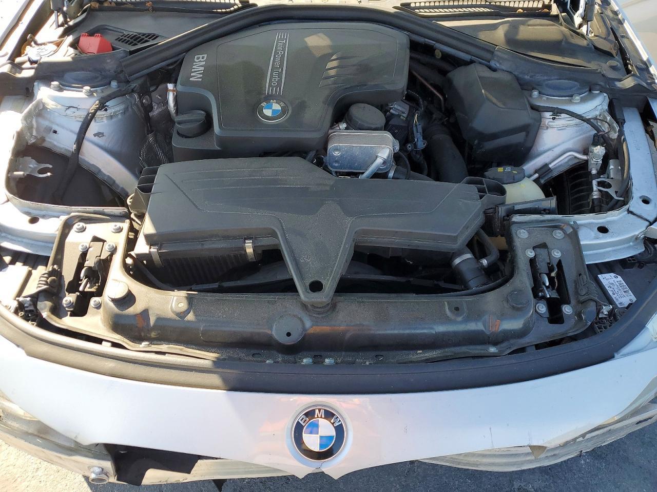 2018 BMW 320 I - zdjęcie 11