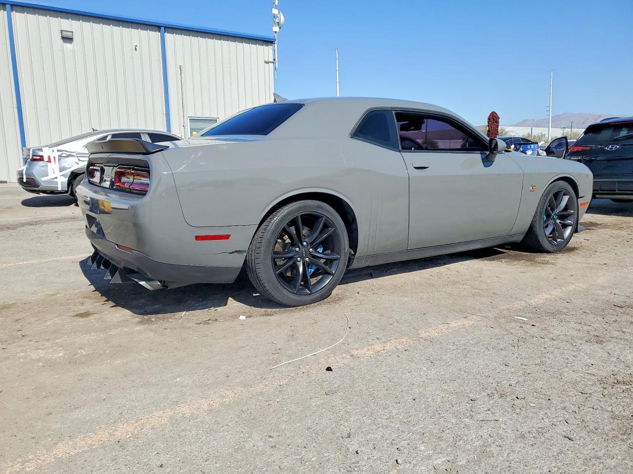 2019 Dodge Challenger R - zdjęcie 3