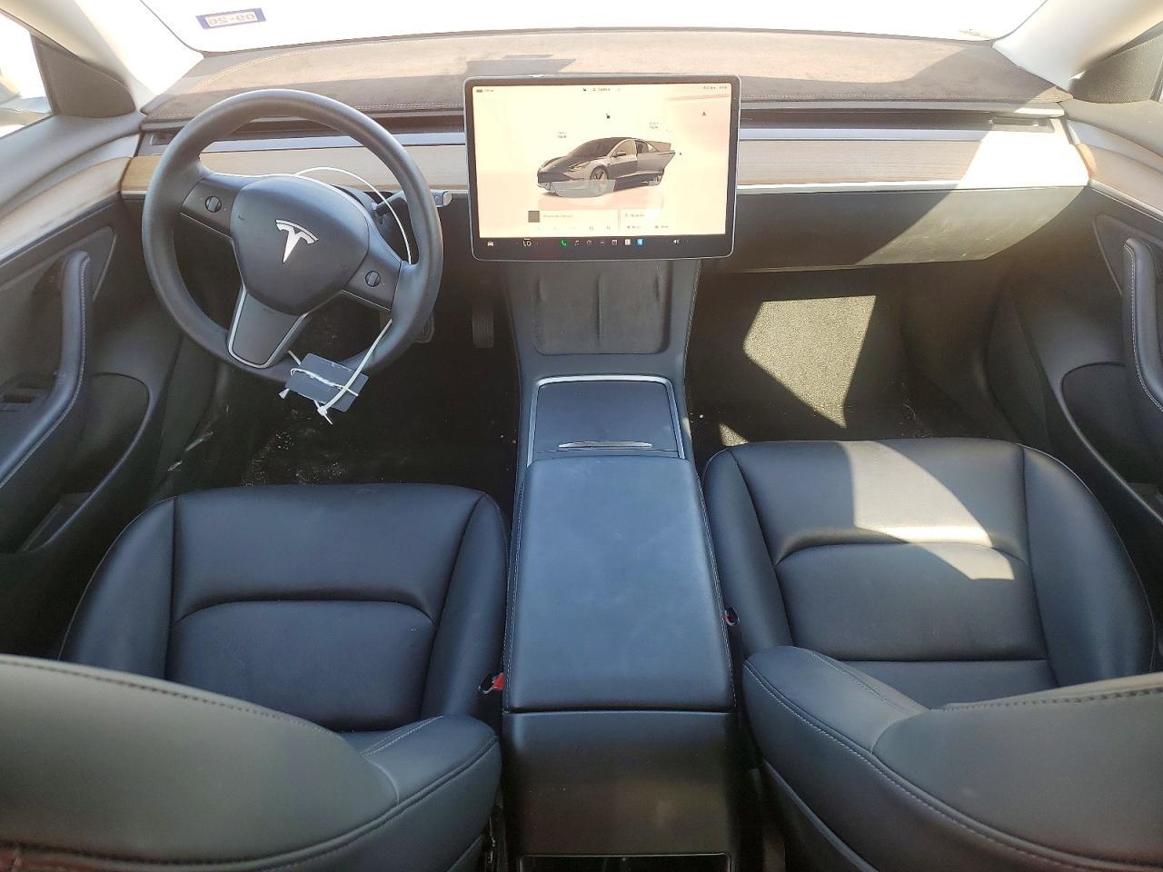 2023 Tesla Model 3 - zdjęcie 8