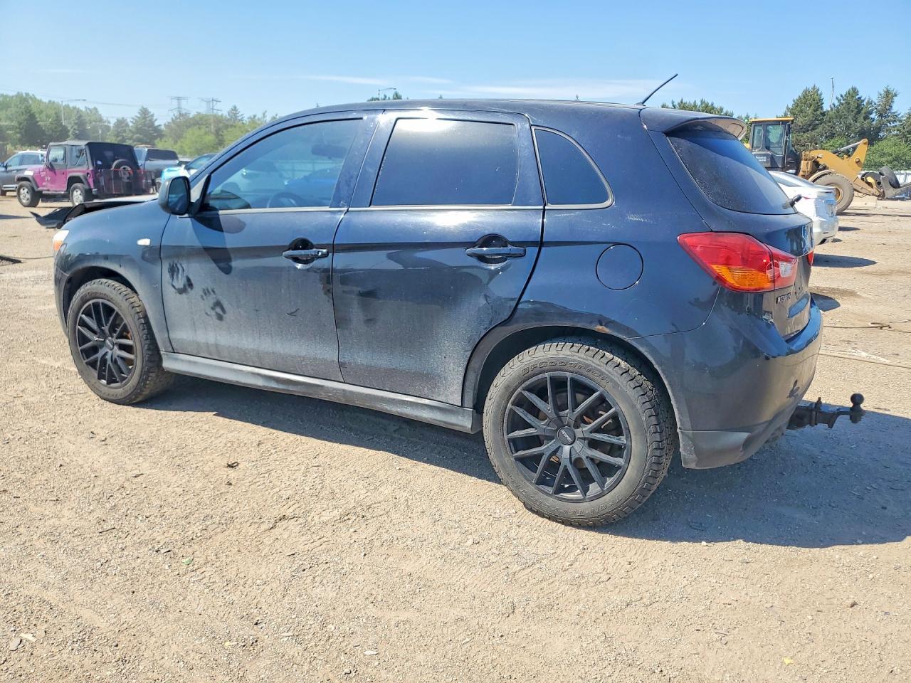 2014 Mitsubishi Outlander Sport Es - zdjęcie 2