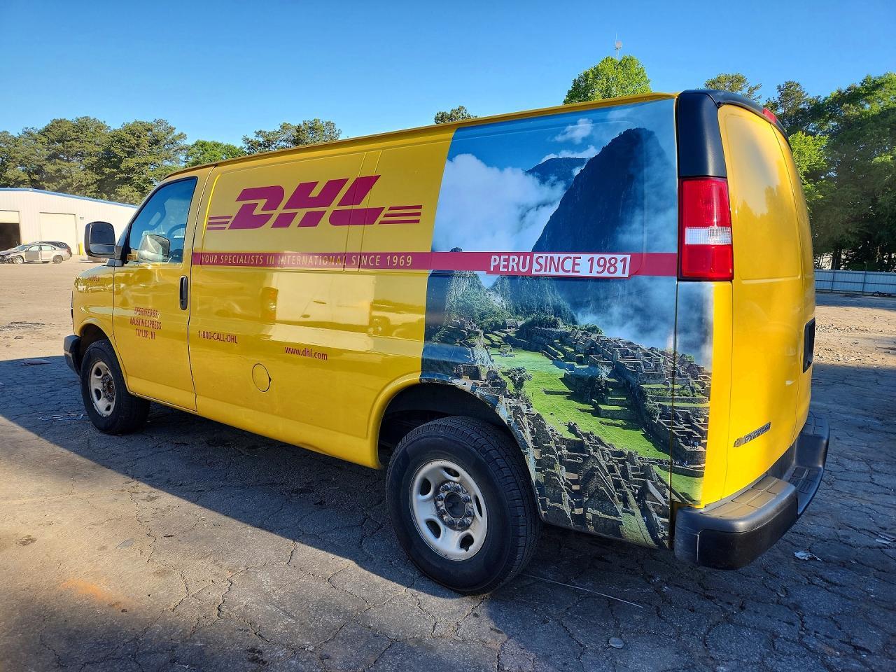 2020 Chevrolet Express G2500 - zdjęcie 2