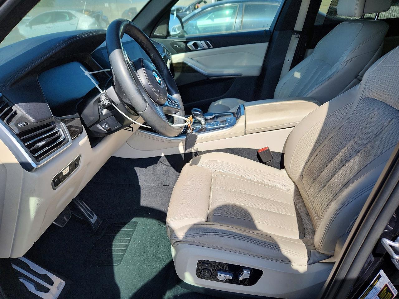 2020 BMW X5 M50I - zdjęcie 7