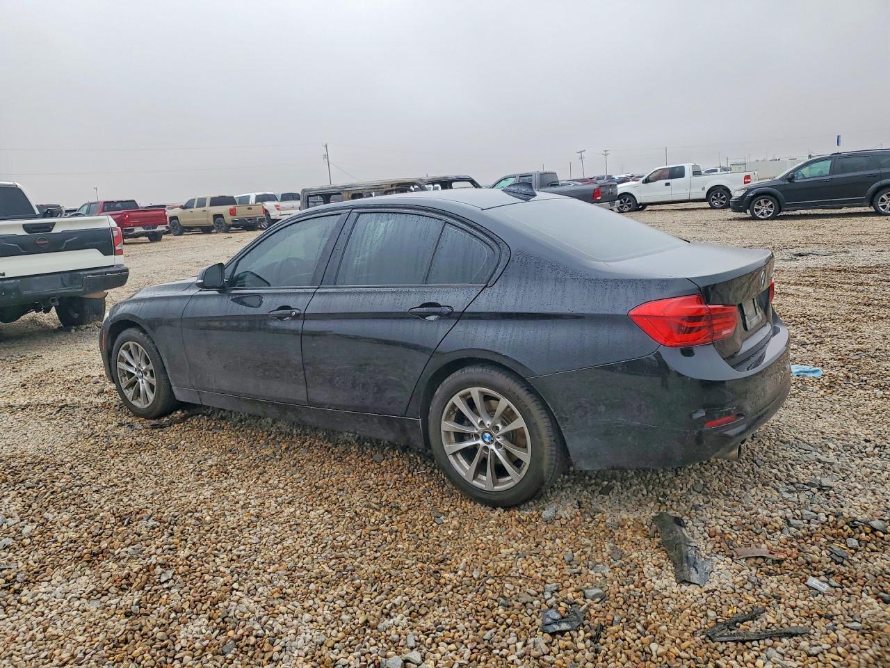 2016 BMW 320 I - zdjęcie 2