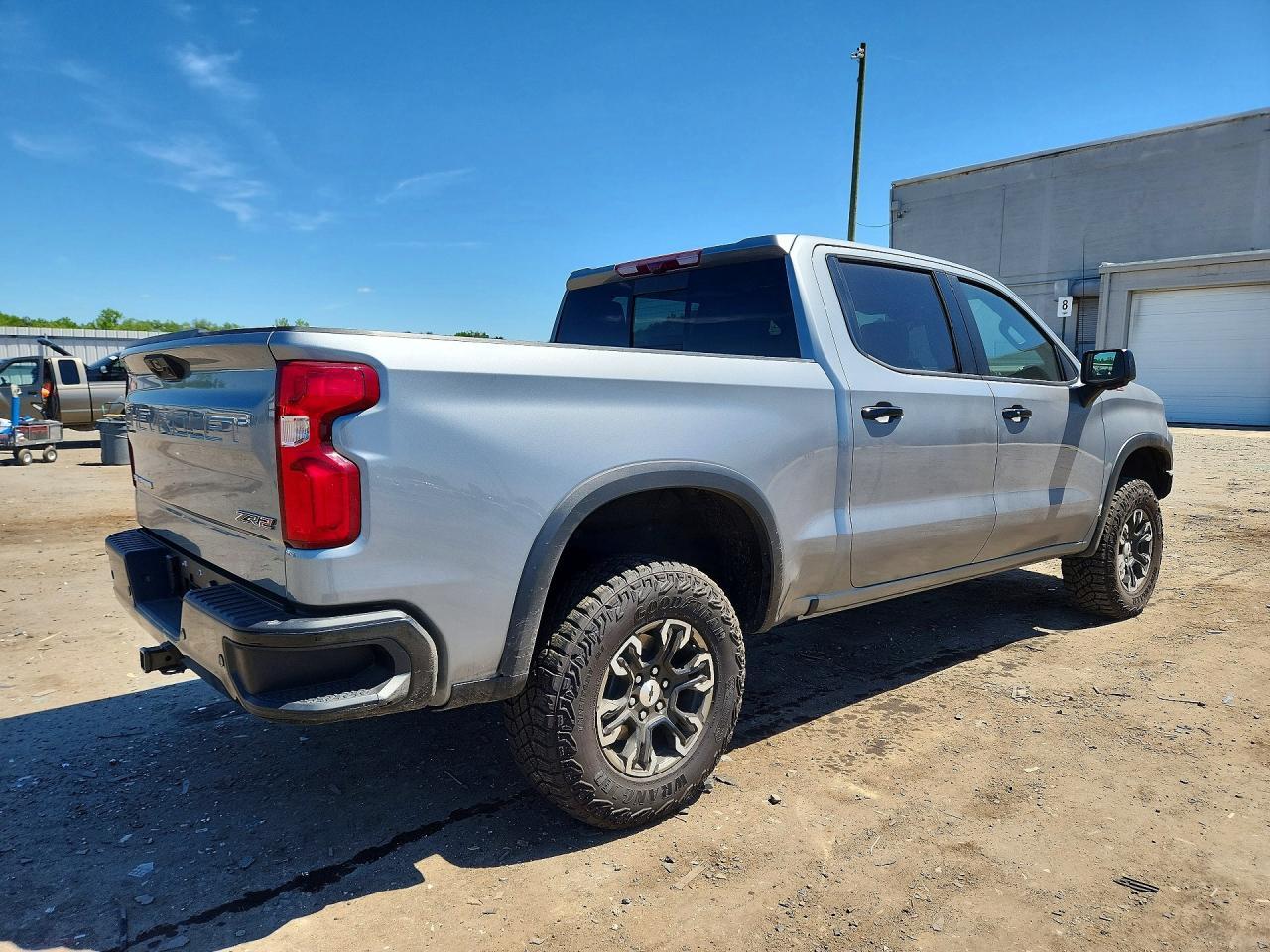 2024 Chevrolet Silverado K1500 Zr2 - zdjęcie 3