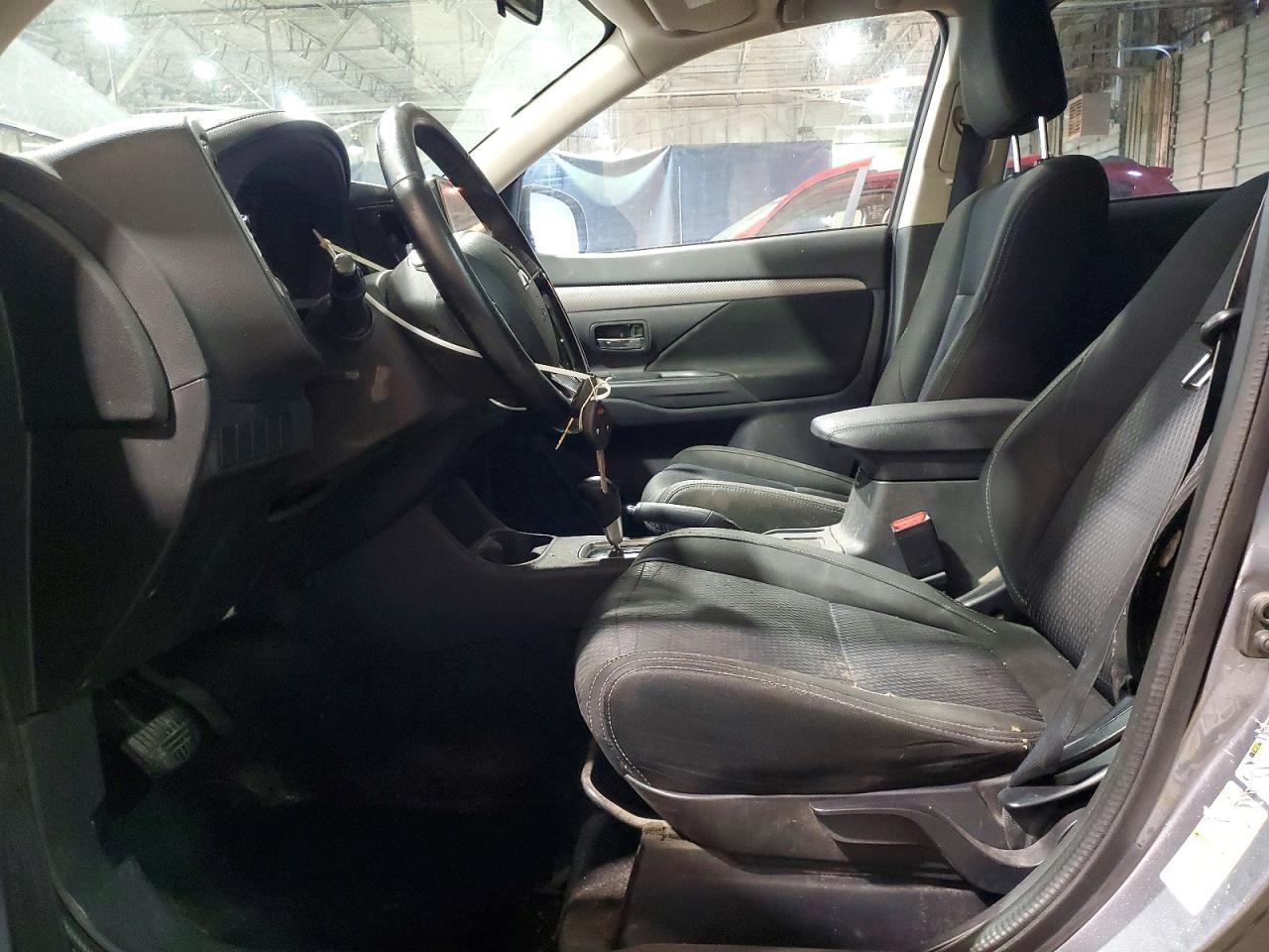 2016 Mitsubishi Outlander Se - zdjęcie 7