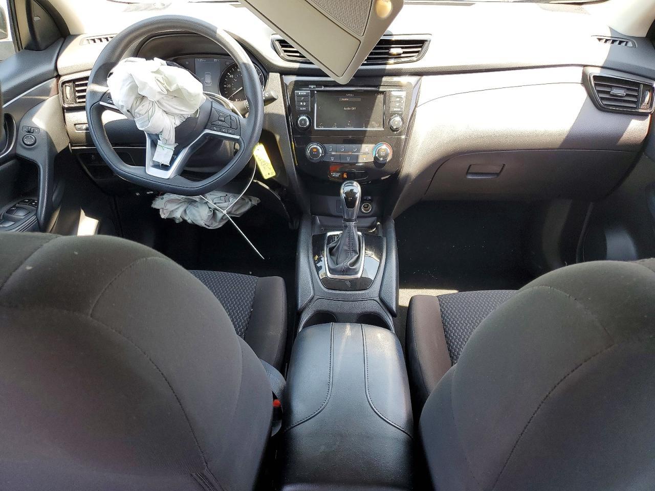 2022 Nissan Rogue Sport S - zdjęcie 8