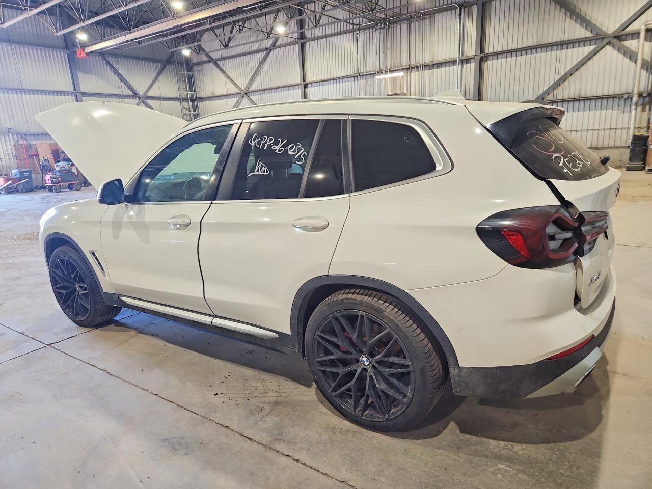 2023 BMW X3 xDrive30I - zdjęcie 2