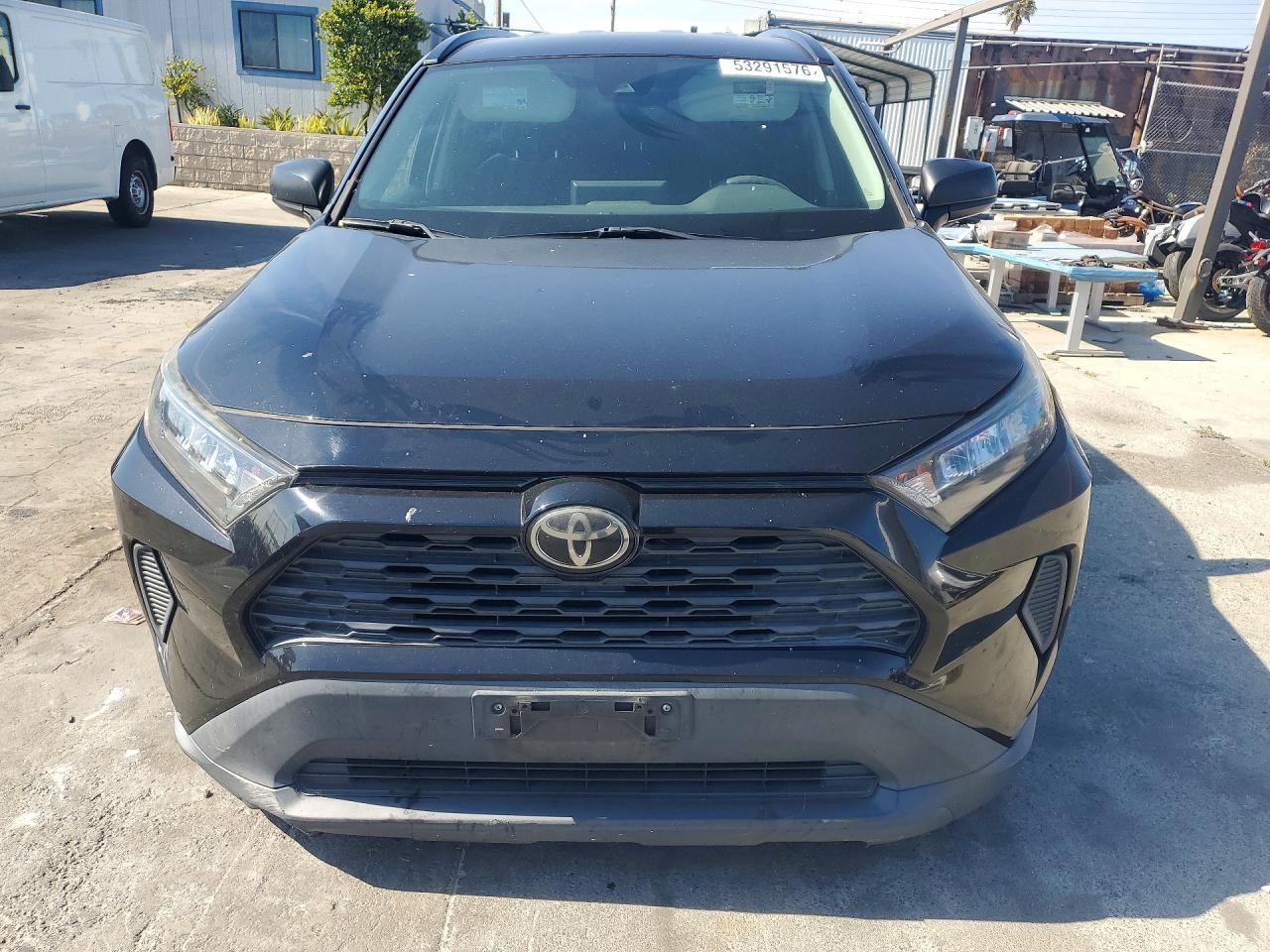 2019 Toyota Rav4 Le - zdjęcie 5