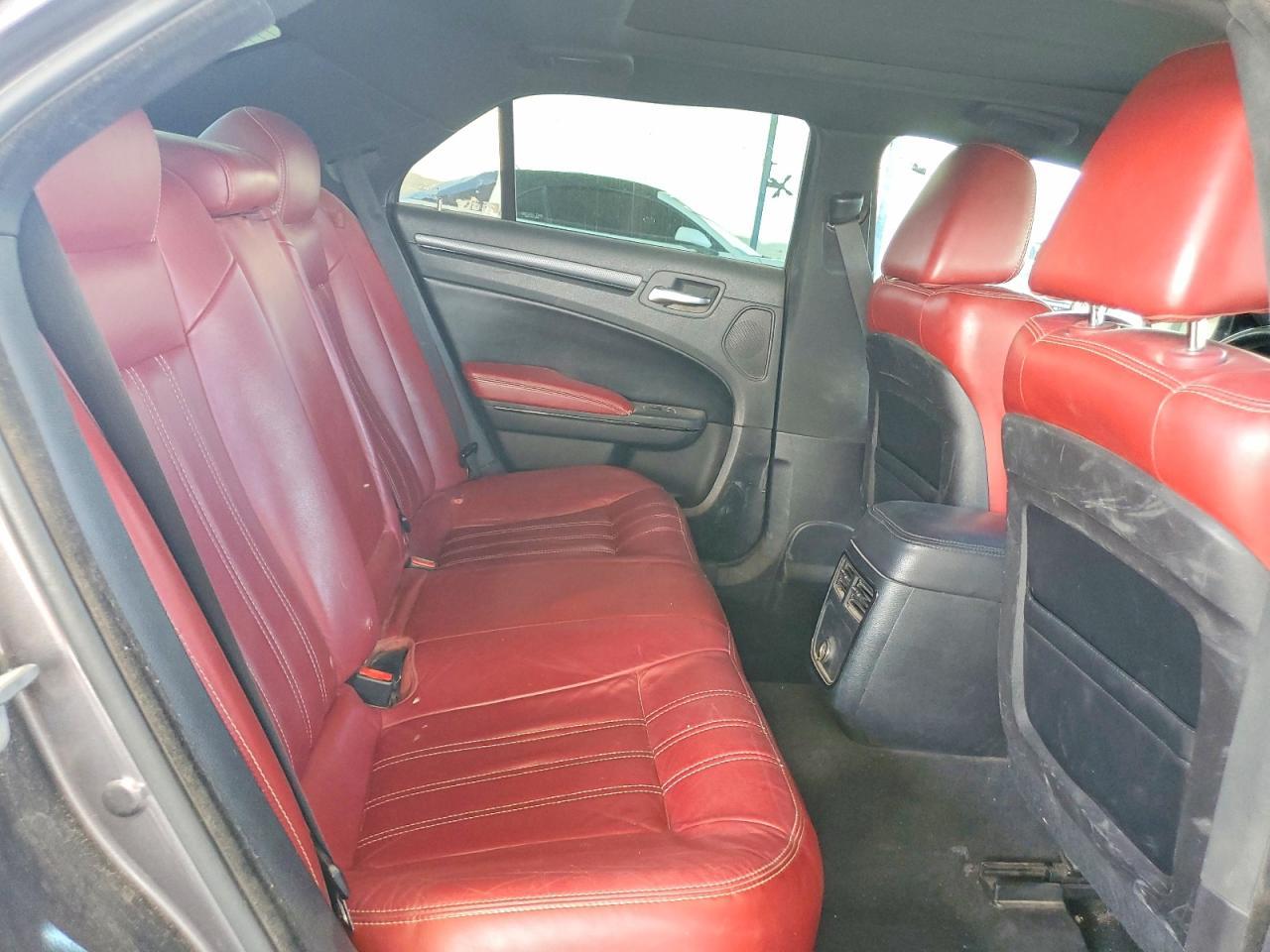 2013 Chrysler 300 S - zdjęcie 10