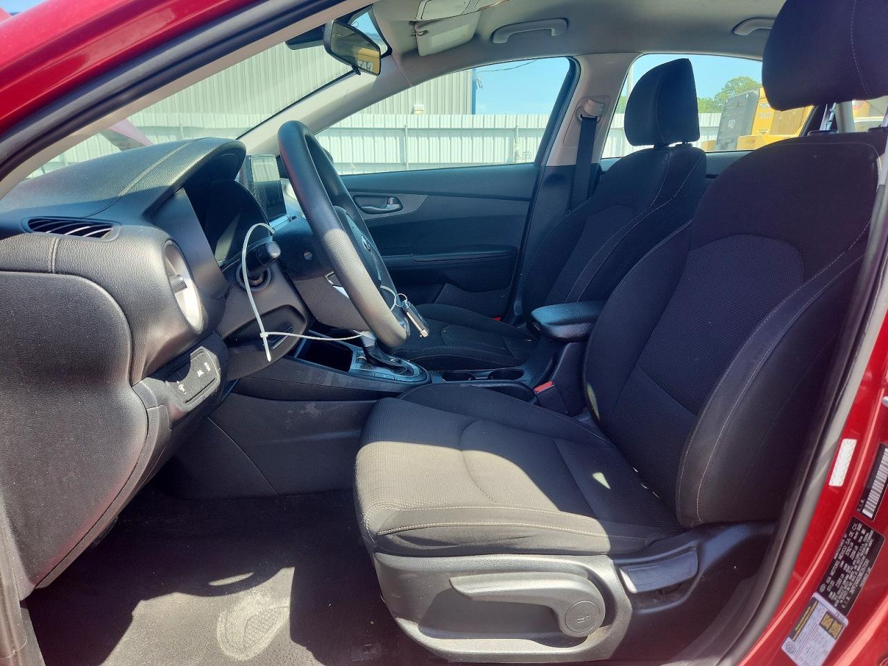 2021 Kia Forte Lxs - zdjęcie 7