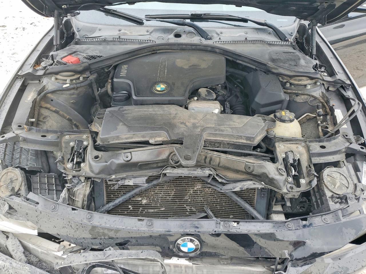 2015 BMW 320 I - zdjęcie 11