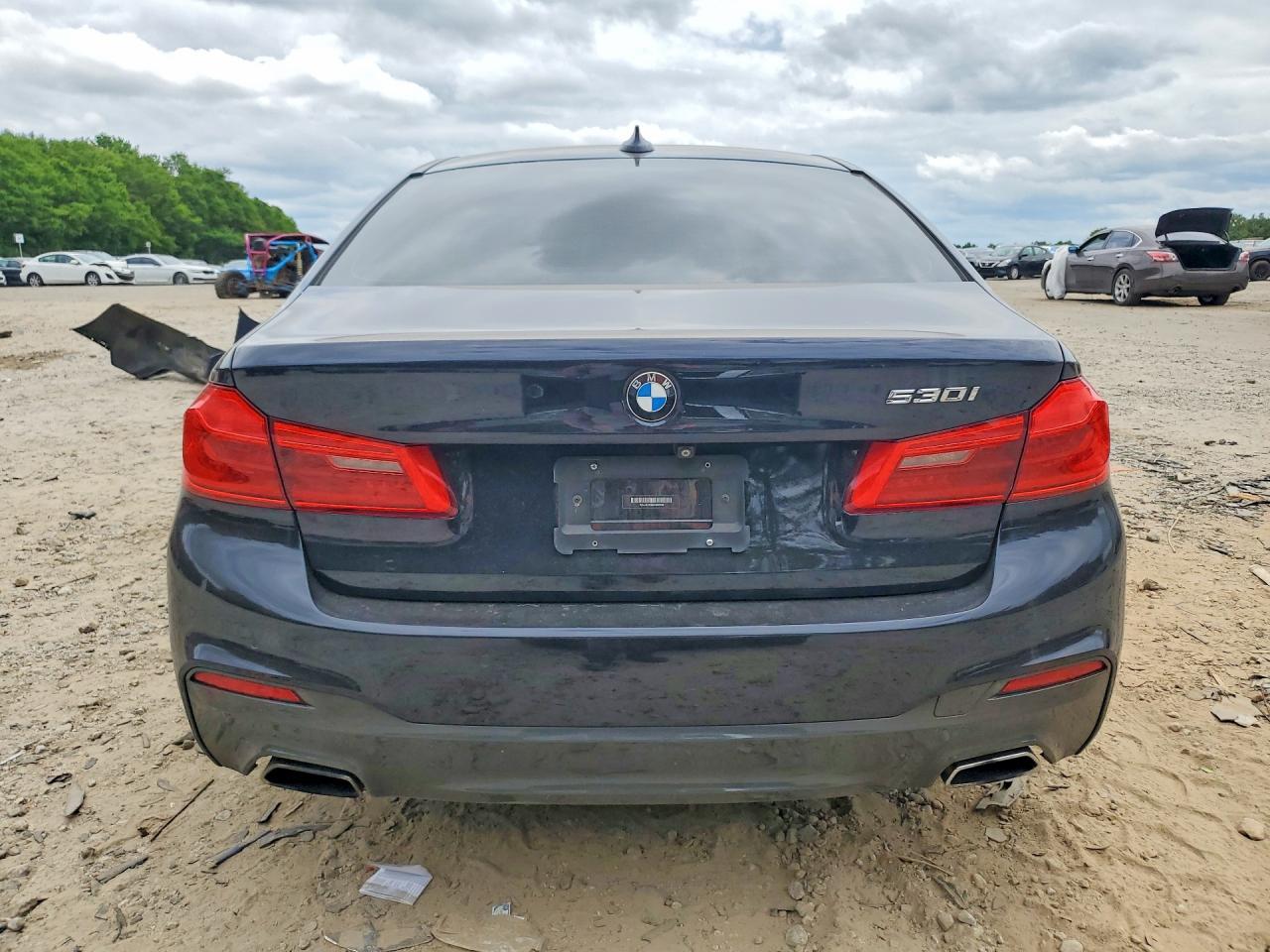 2017 BMW 530 I - zdjęcie 6