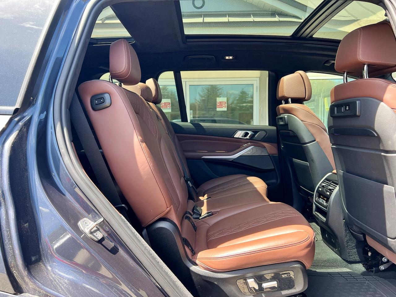2022 BMW X7 M50I - zdjęcie 6