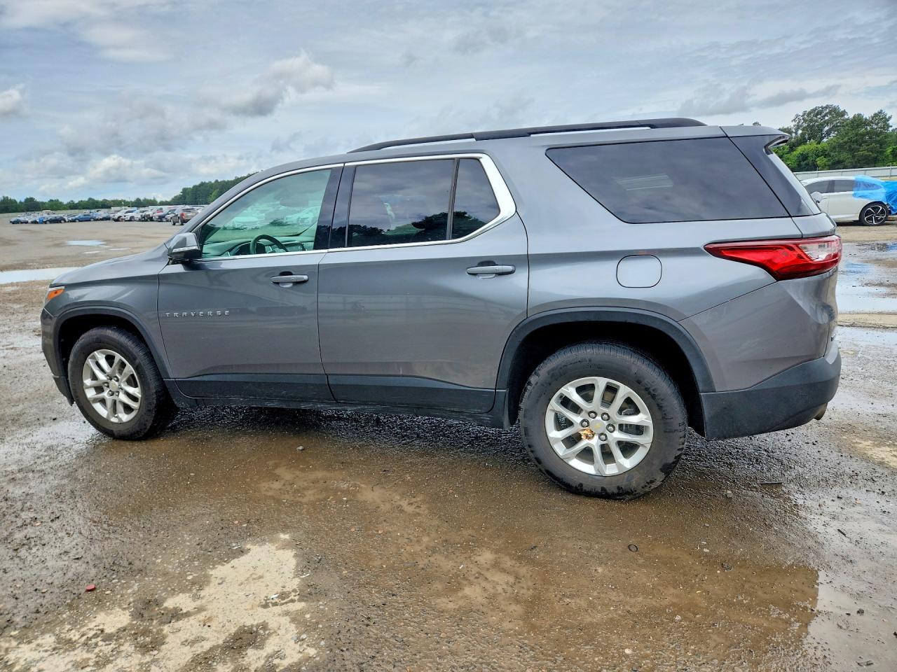 2019 Chevrolet Traverse Lt - zdjęcie 2