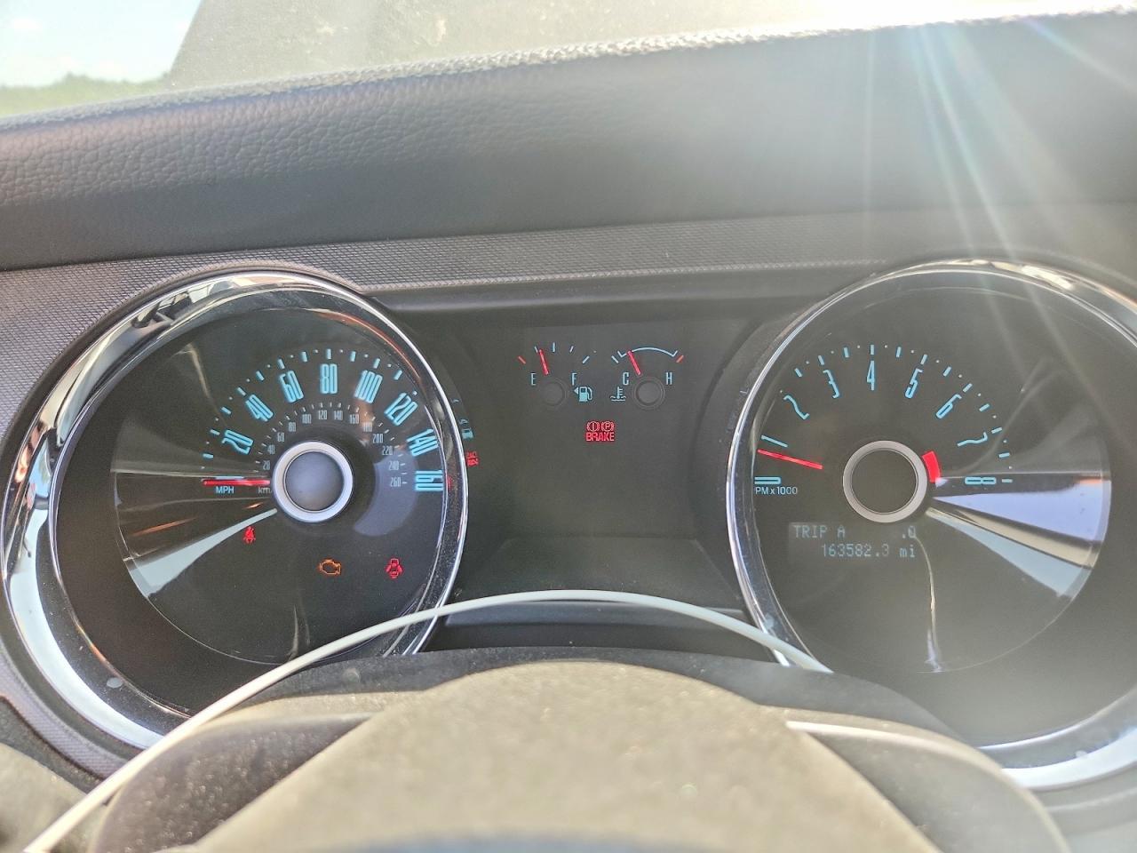 2014 Ford Mustang - zdjęcie 9