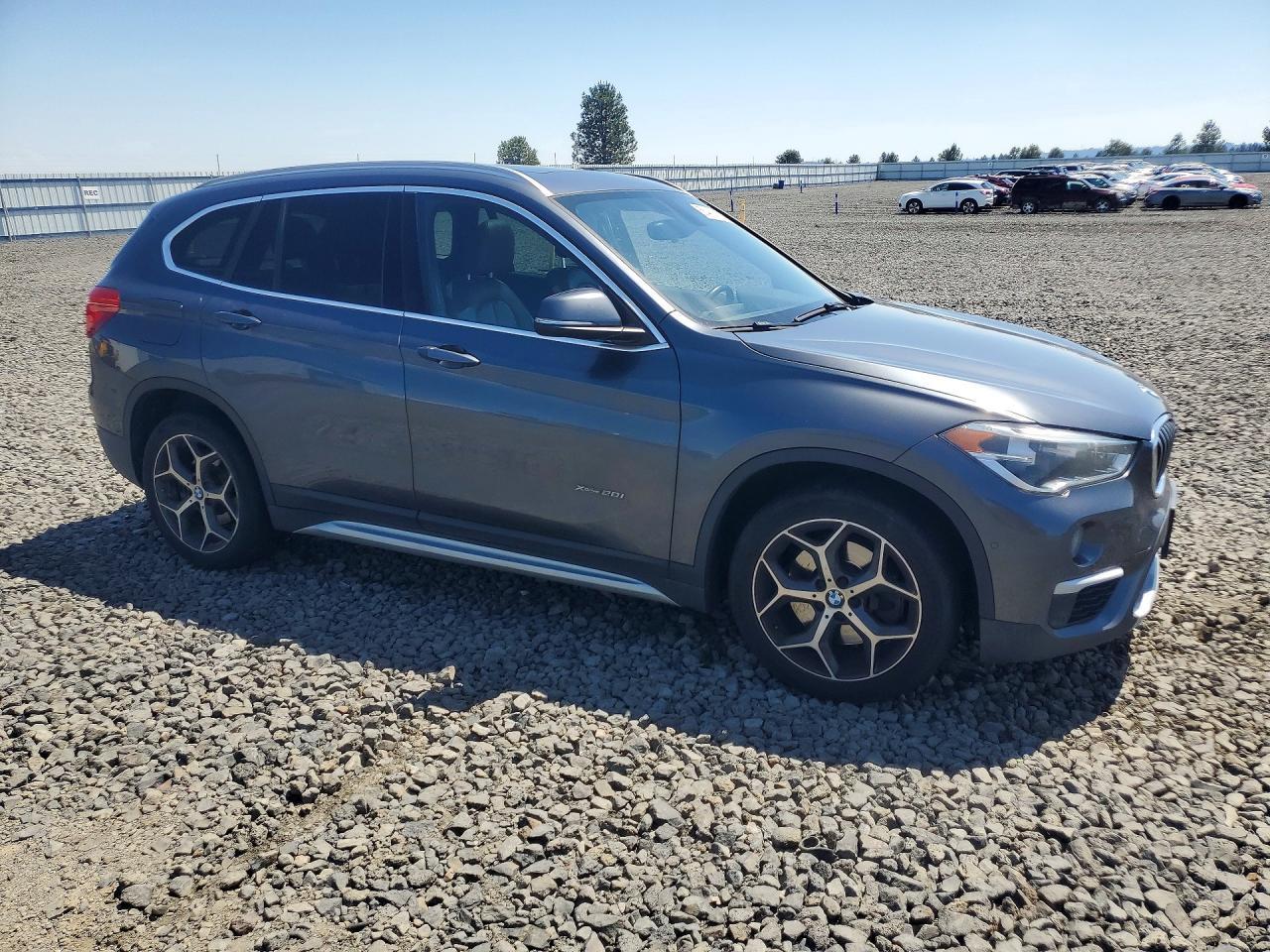 2016 BMW X1 xDrive28I - zdjęcie 4