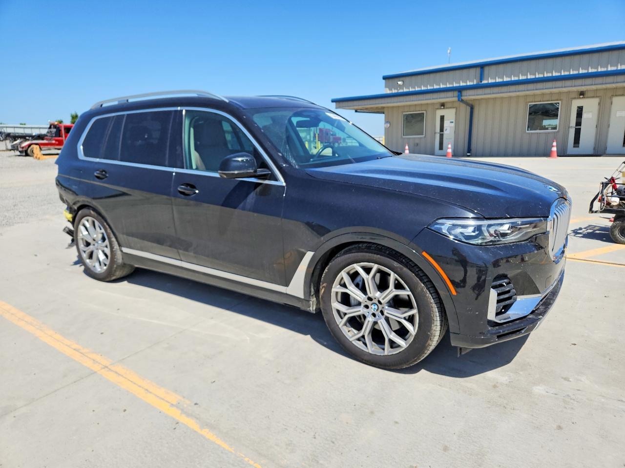 2020 BMW X7 xDrive40I - zdjęcie 4