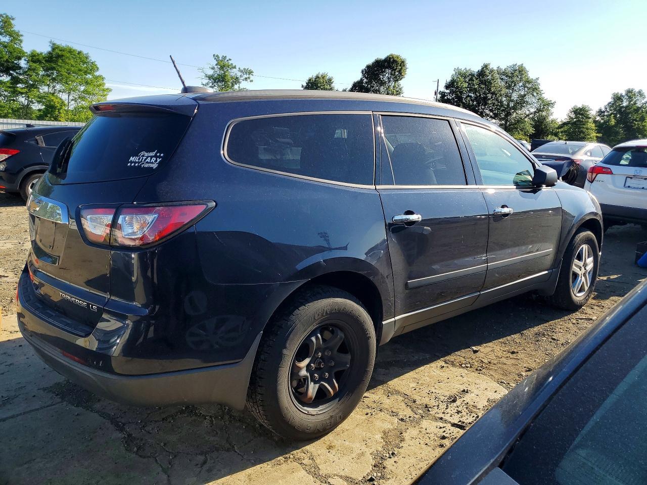 2016 Chevrolet Traverse Ls - zdjęcie 3