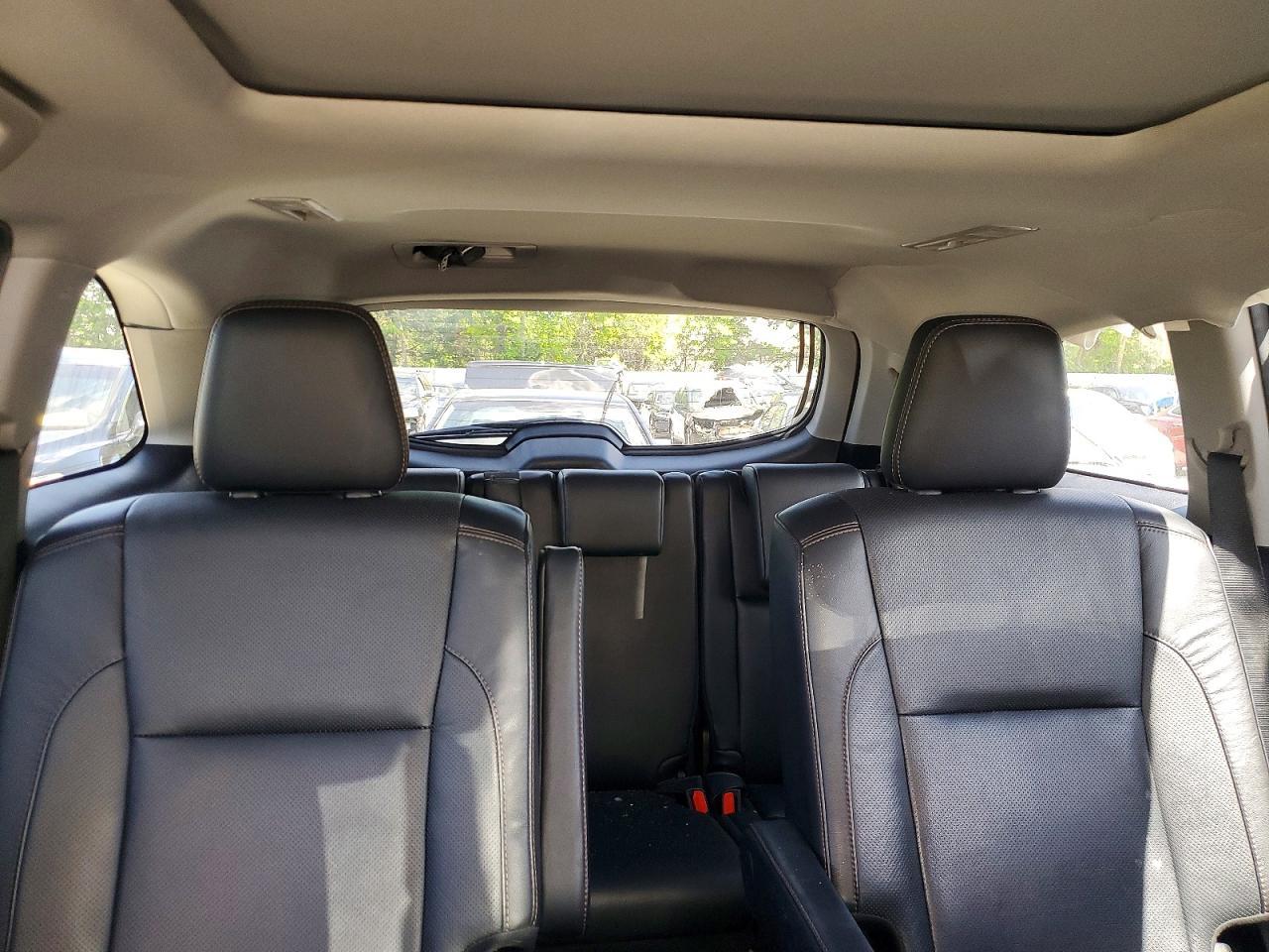 2019 Toyota Highlander Hybrid Limited Platinum - zdjęcie 10