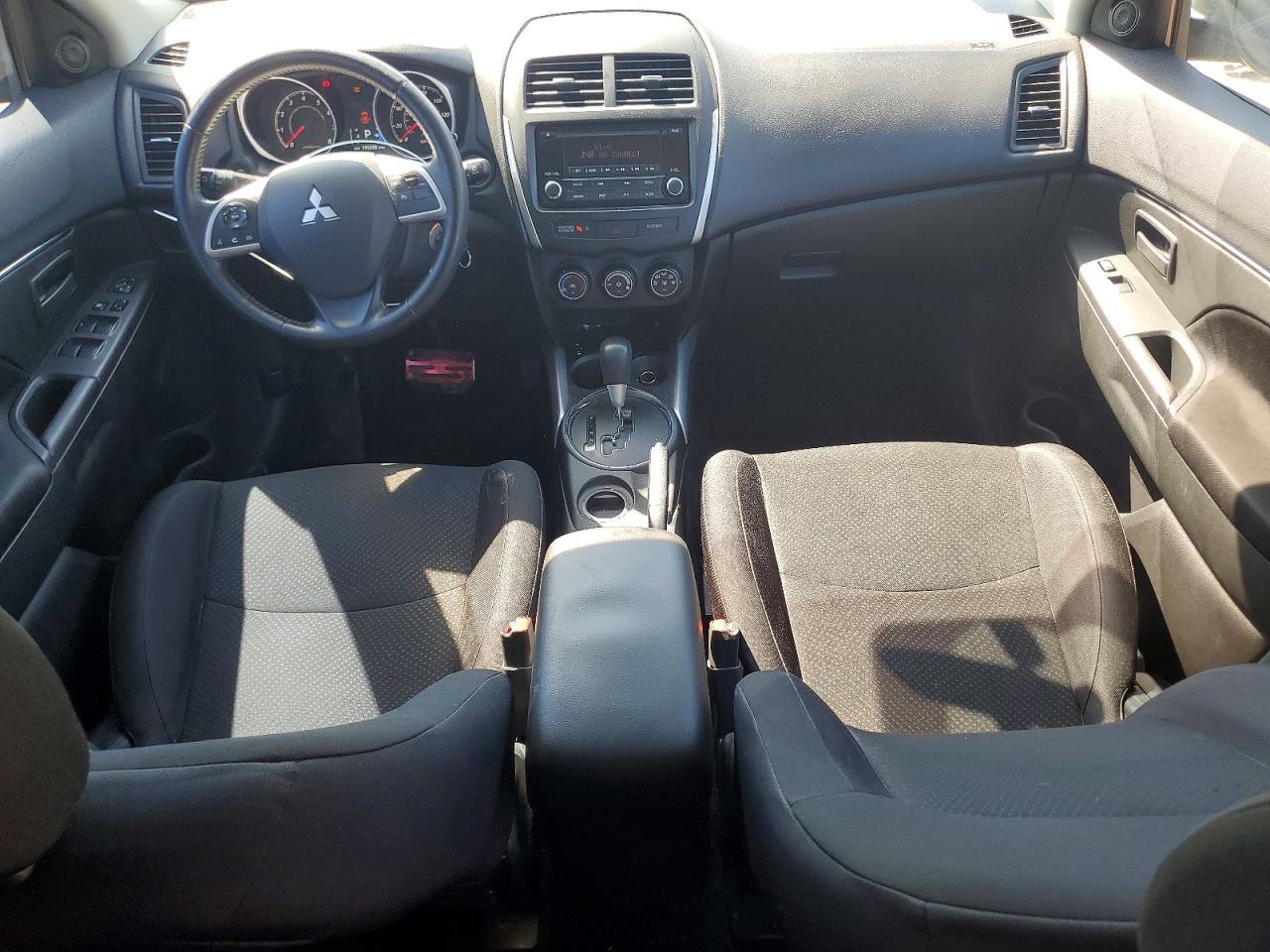 2014 Mitsubishi Outlander Sport Es - zdjęcie 8