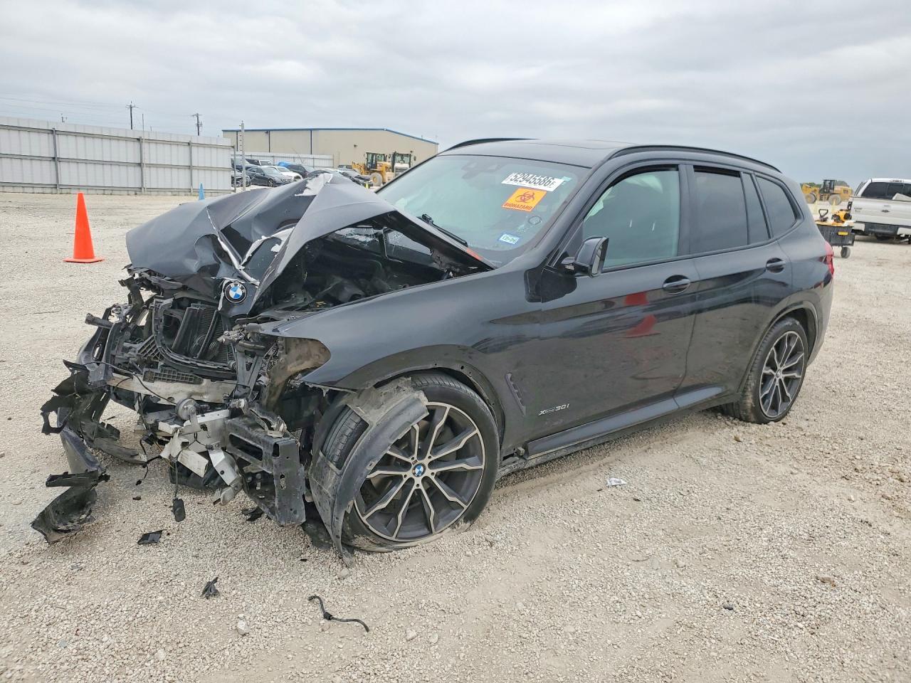 2018 BMW X3 xDrive30I - zdjęcie główne