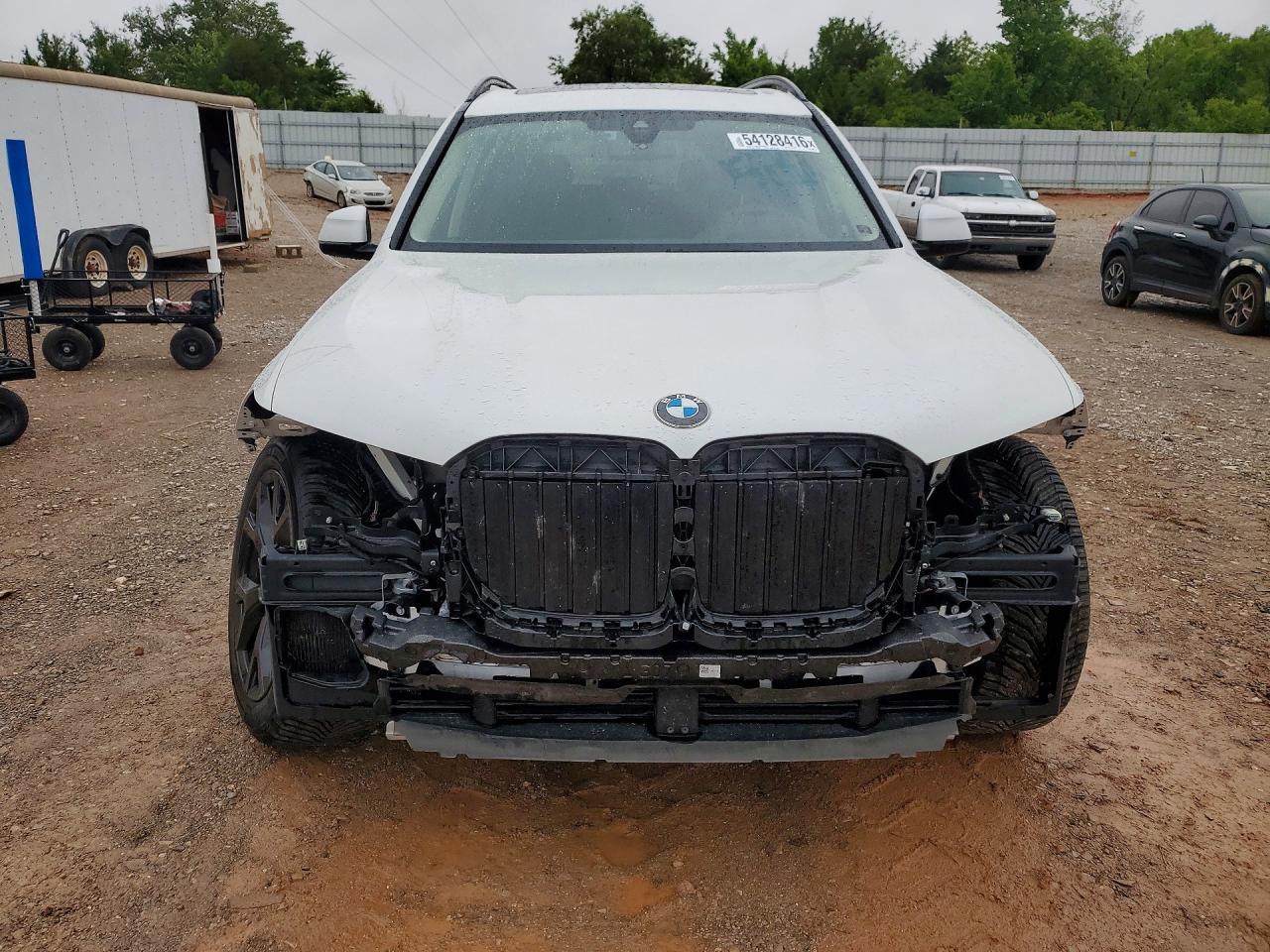 2022 BMW X7 xDrive40I - zdjęcie 5
