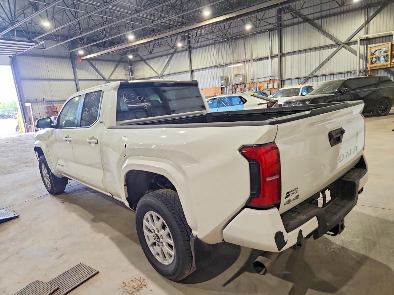 2024 Toyota Tacoma Sr5 - zdjęcie 2