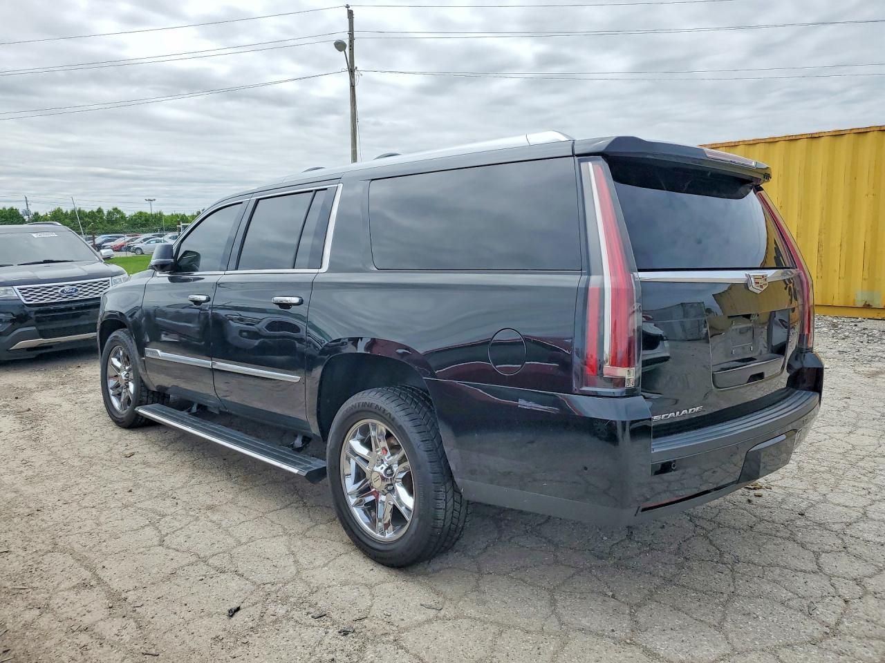 2017 Cadillac Escalade Esv Platinum - zdjęcie 2