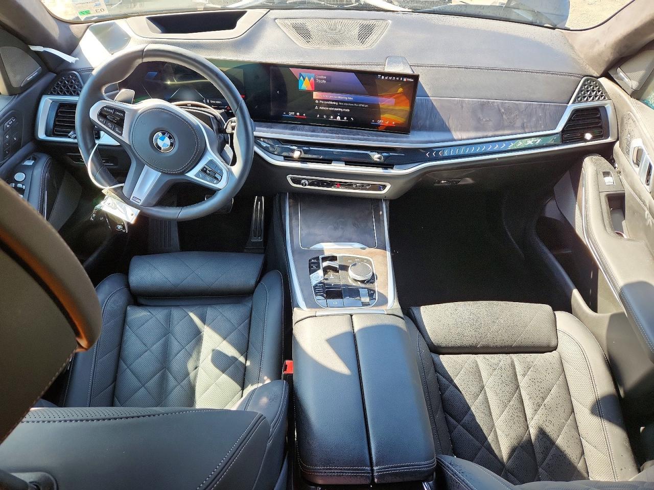 2025 BMW X7 xDrive40I - zdjęcie 8