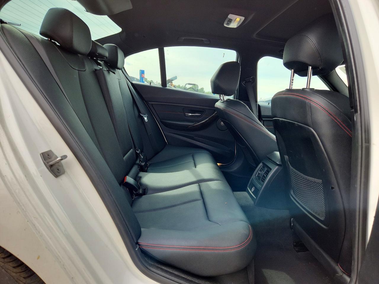 2015 BMW 328 I - zdjęcie 10