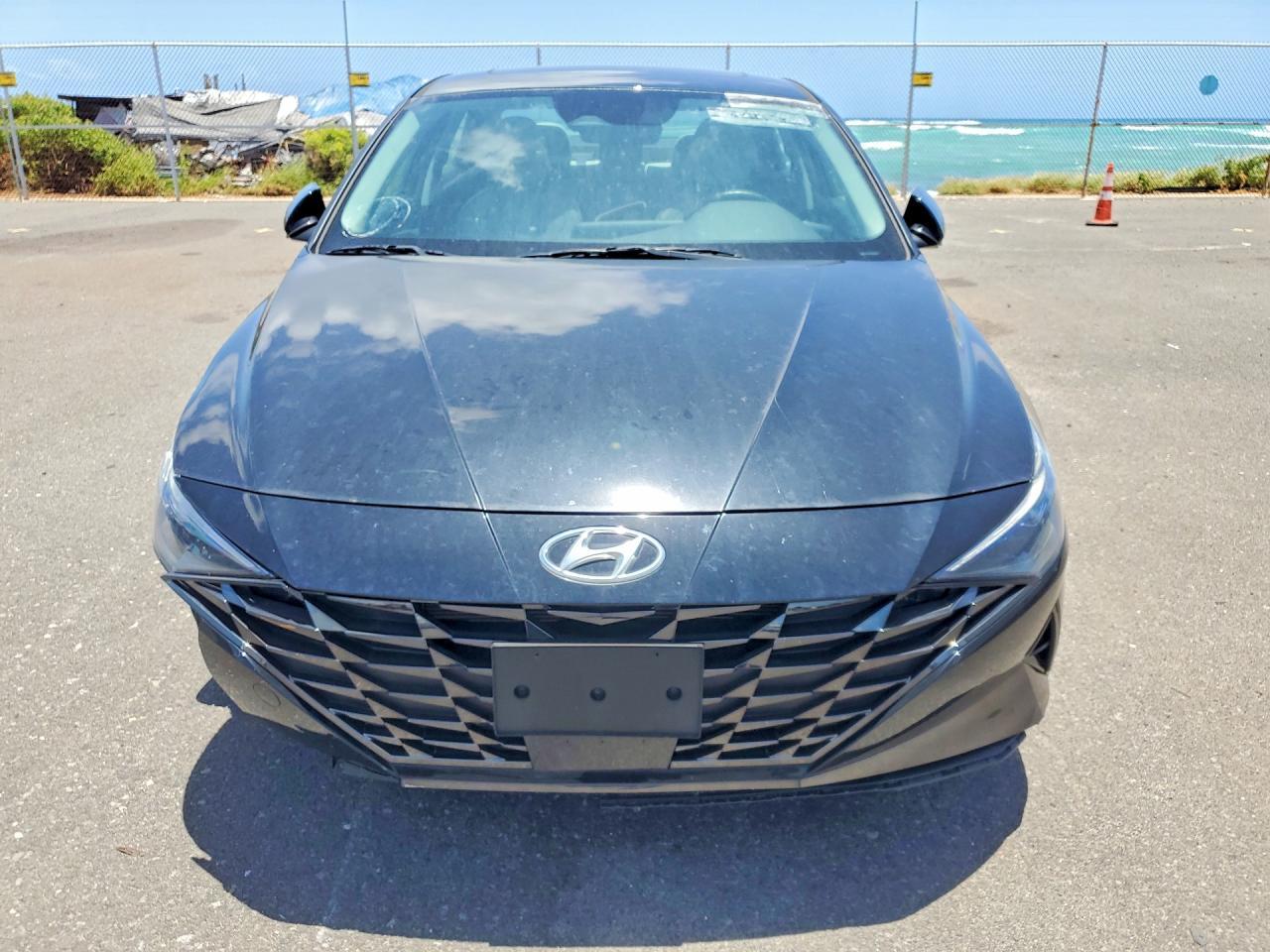2023 Hyundai Elantra Limited - zdjęcie 5