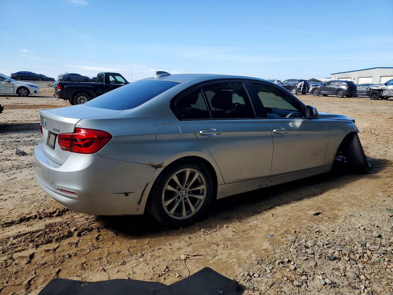 BMW Seria 3 - zdjęcie 3