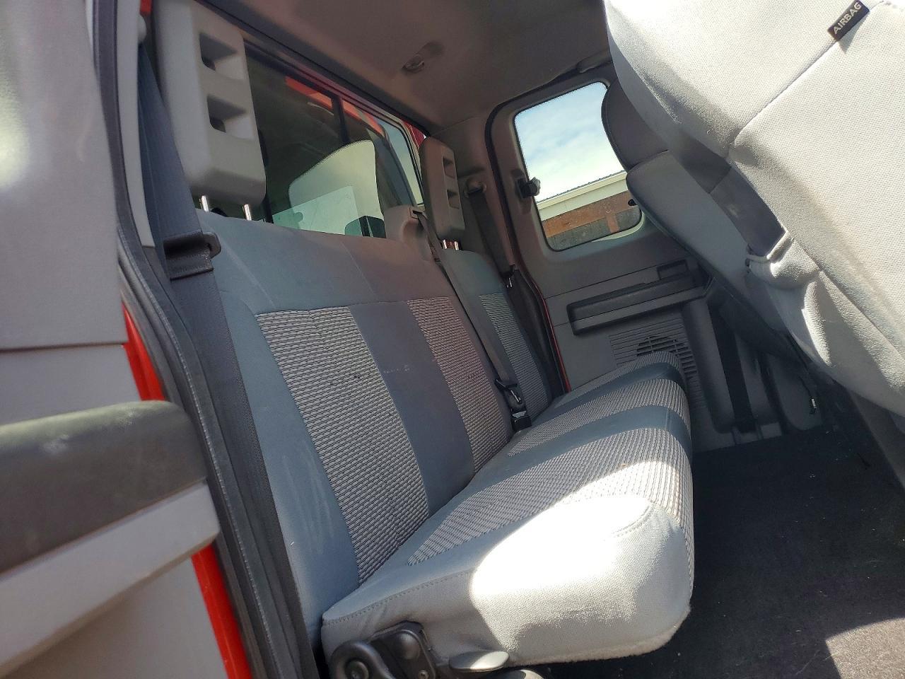 2016 Ford F250 Super Duty - zdjęcie 11