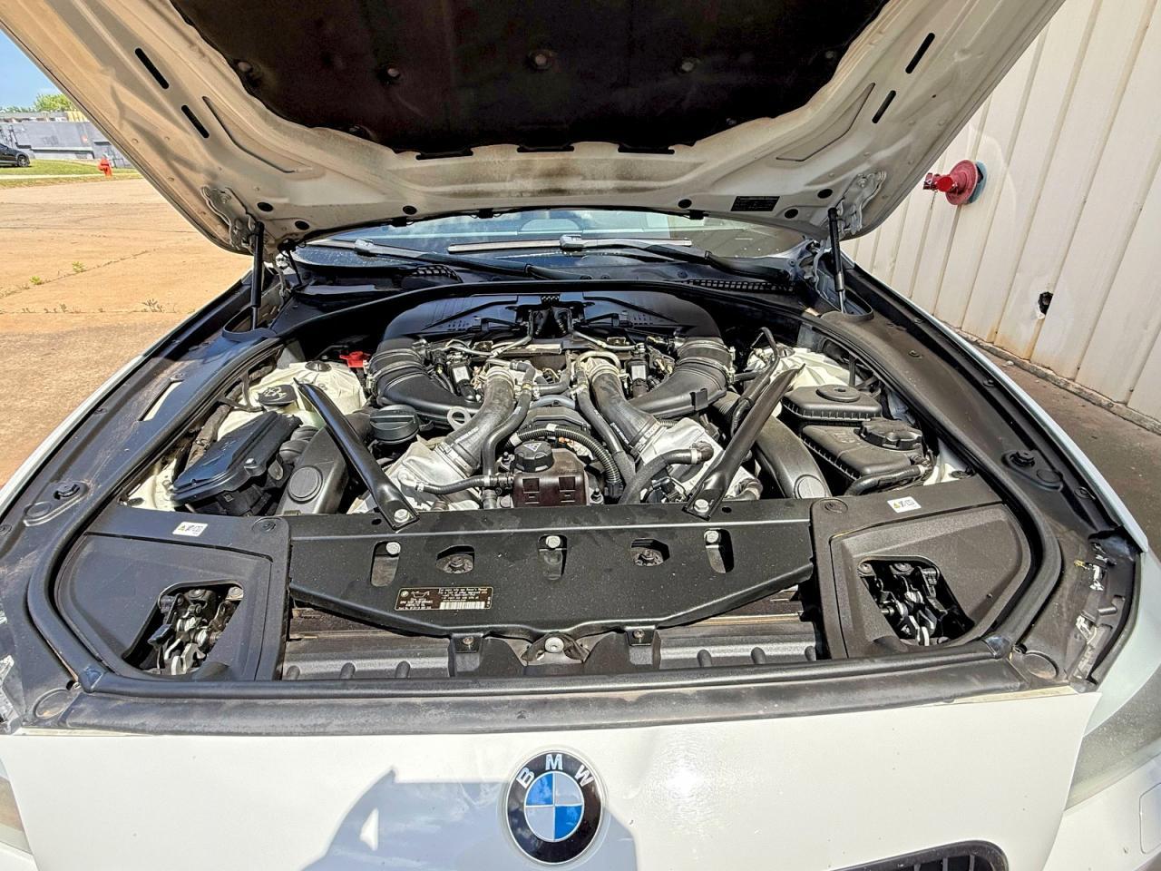 2013 BMW 550 Xi - zdjęcie 7