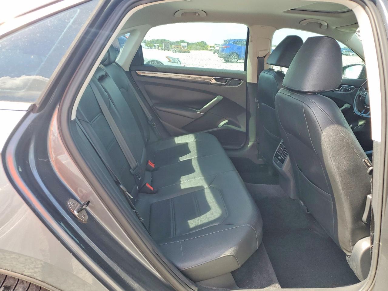 2016 Volkswagen Passat Se - zdjęcie 10