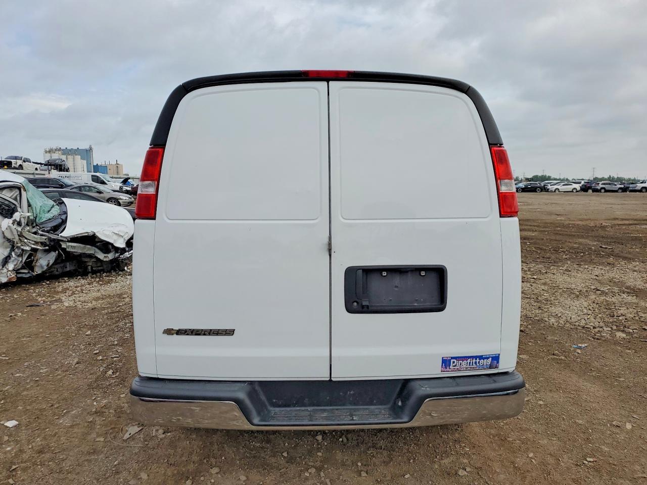 2023 Chevy Express G2500 Cargo - zdjęcie 6