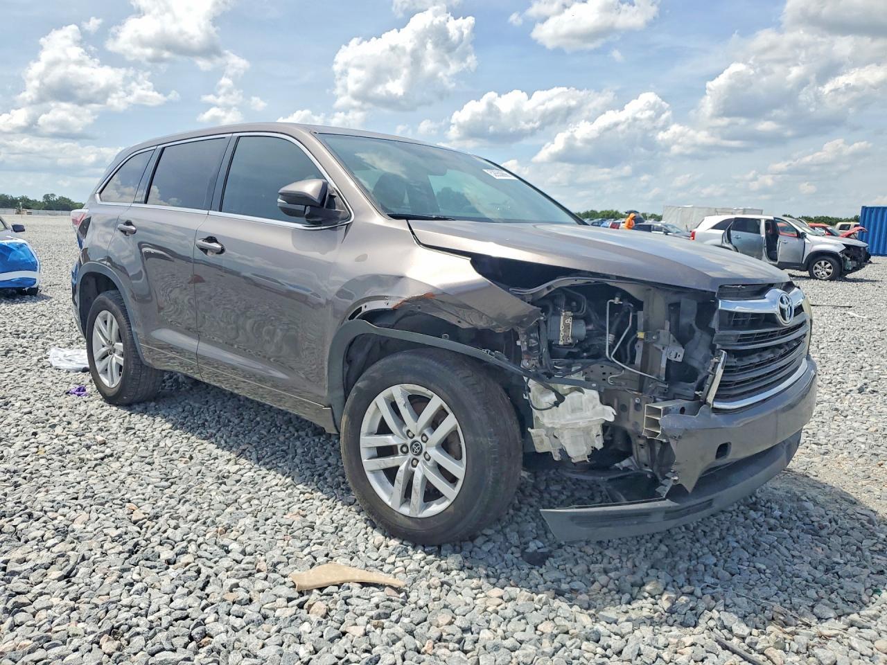 2016 Toyota Highlander Le - zdjęcie 4