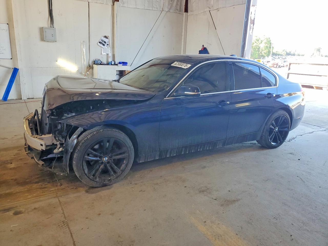 2017 BMW 330 Xi - zdjęcie główne