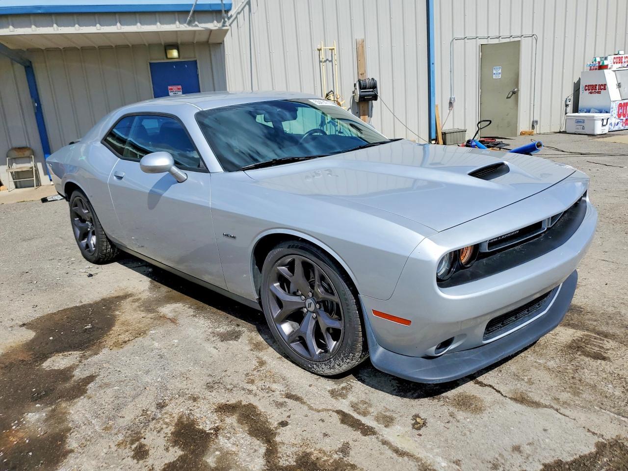 2019 Dodge Challenger R - zdjęcie 4
