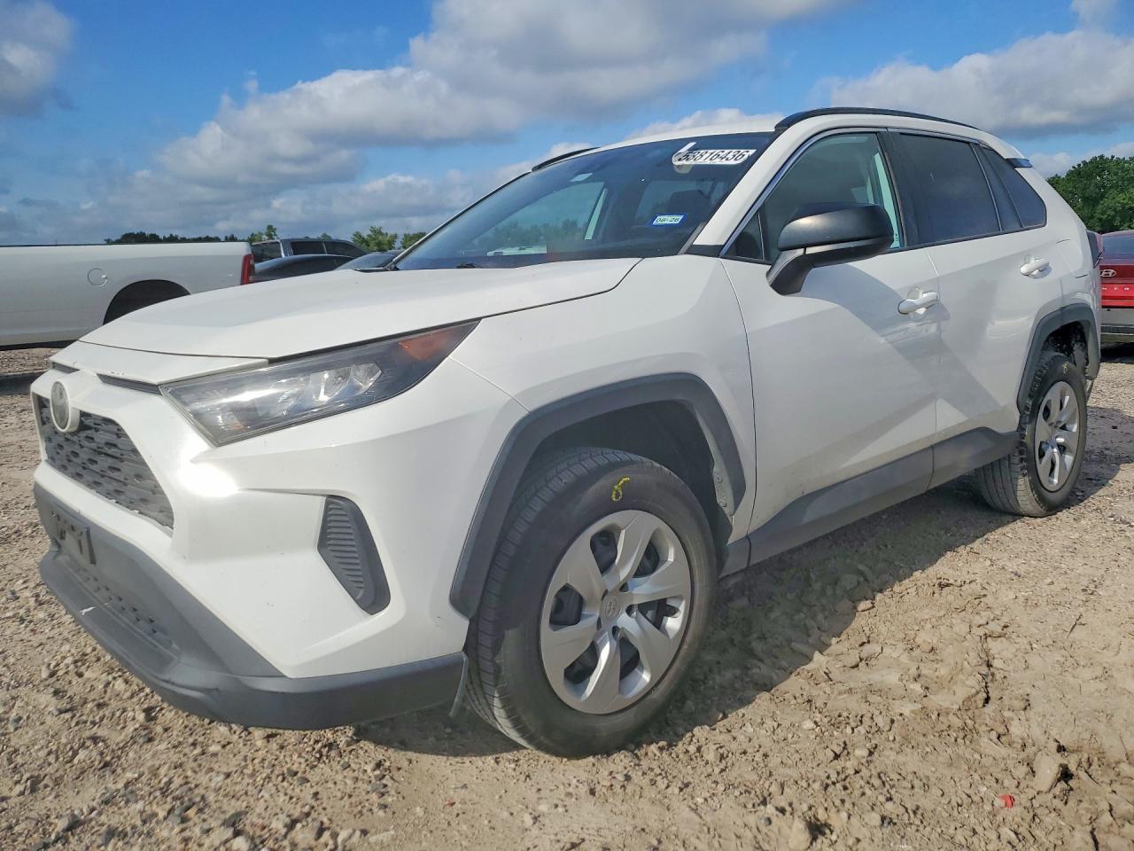 2020 Toyota Rav4 Le - zdjęcie główne