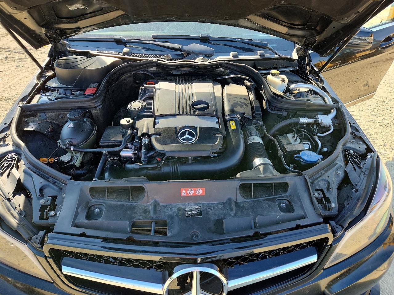 2014 Mercedes-Benz C 250 - zdjęcie 11