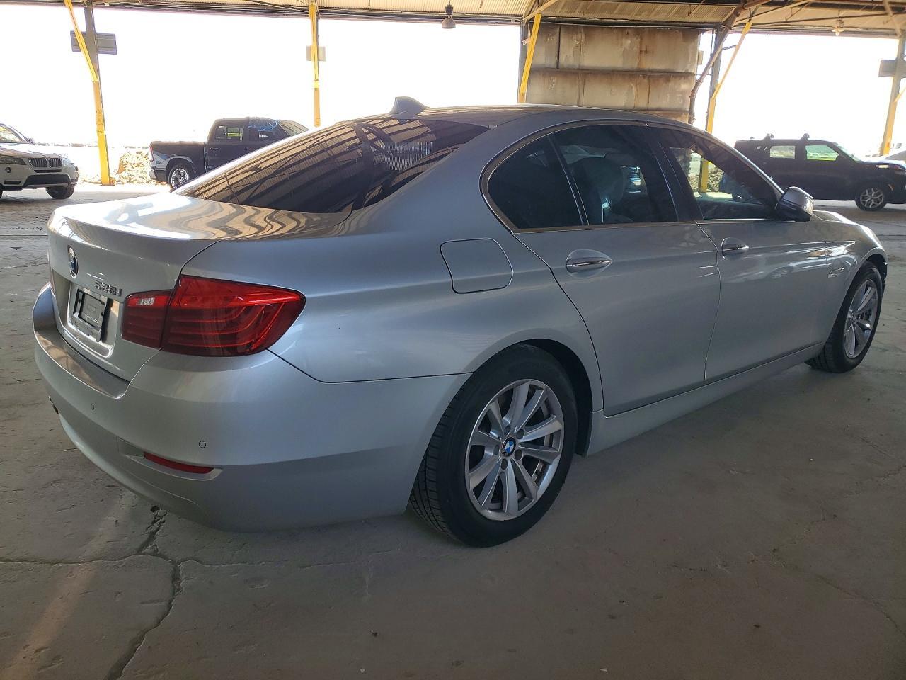 2016 BMW 528 I - zdjęcie 3