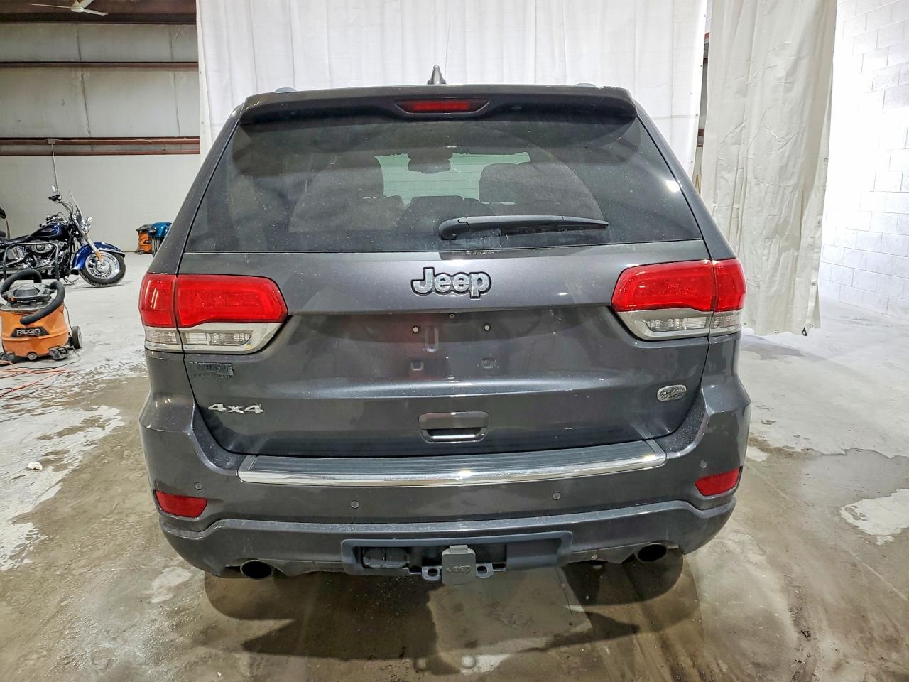 2015 Jeep Grand Cherokee Overland - zdjęcie 6